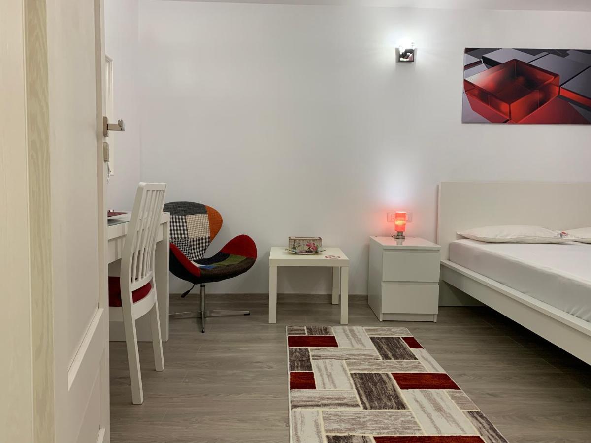 Mery Apartment กาลาจิ ภายนอก รูปภาพ